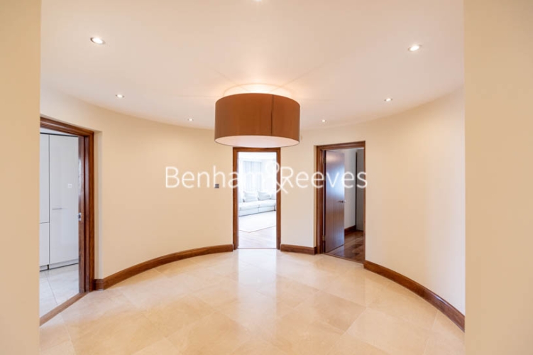 2 bedrooms flat to rent in Copthorne Hotel, Fulham Road, SW6-image 10