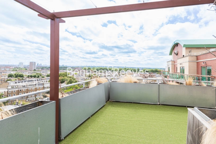 2  bedrooms flat to rent in Copthorne Hotel, Fulham Road, SW6-image 19
