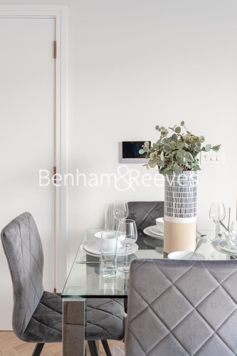 1  bedroom flat to rent in Hampton House, Kings Park Road, SW6-image 3
