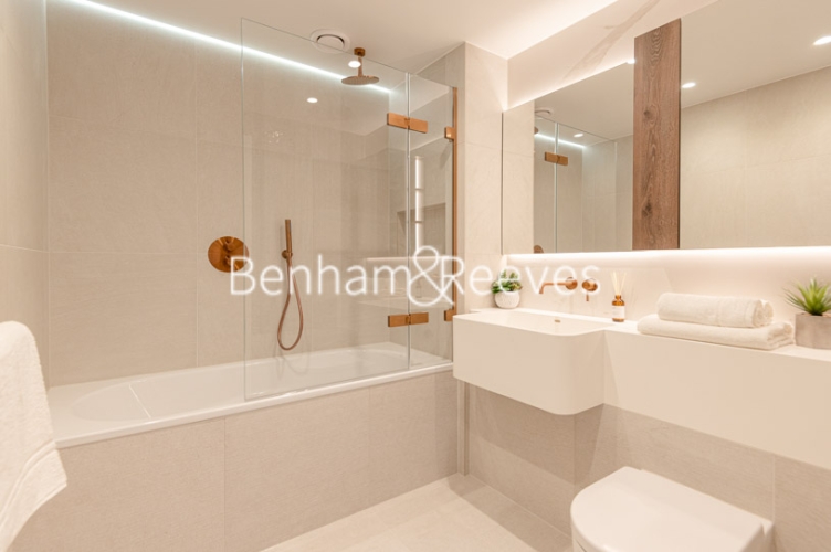 1 bedroom flat to rent in Hampton House, Kings Park Road, SW6-image 5