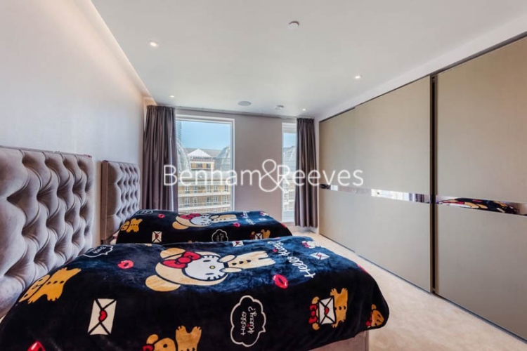 3 bedrooms flat to rent in Chelsea Creek Tower, 12 Park Street, SW6-image 3