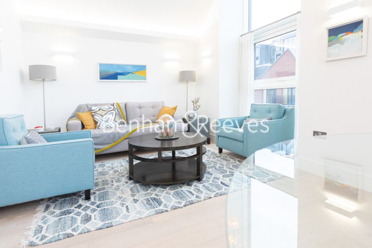 4 bedrooms flat to rent in Central Avenue, Hammersmith And Fulham, SW6-image 1