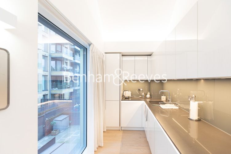 4 bedrooms flat to rent in Central Avenue, Hammersmith And Fulham, SW6-image 8