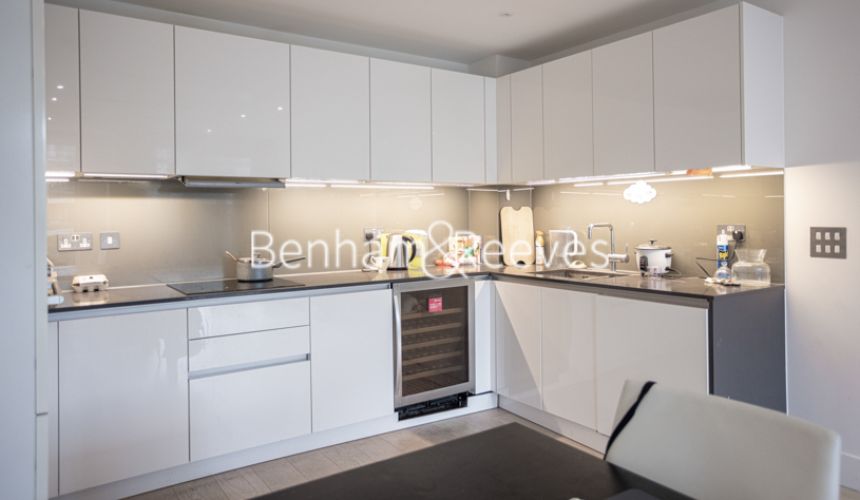 2  bedrooms flat to rent in Central Avenue, Fulham, SW6-image 2