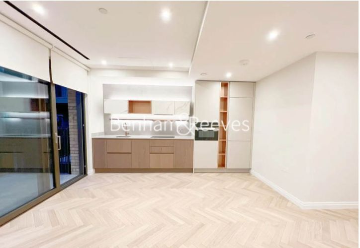 1  bedroom flat to rent in Hampton House, Kings Park Road, SW6-image 2