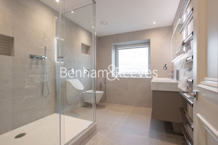 3  bedrooms flat to rent in Copthorne Hotel, Fulham Road, SW6-image 4
