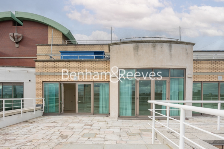 3  bedrooms flat to rent in Copthorne Hotel, Fulham Road, SW6-image 19