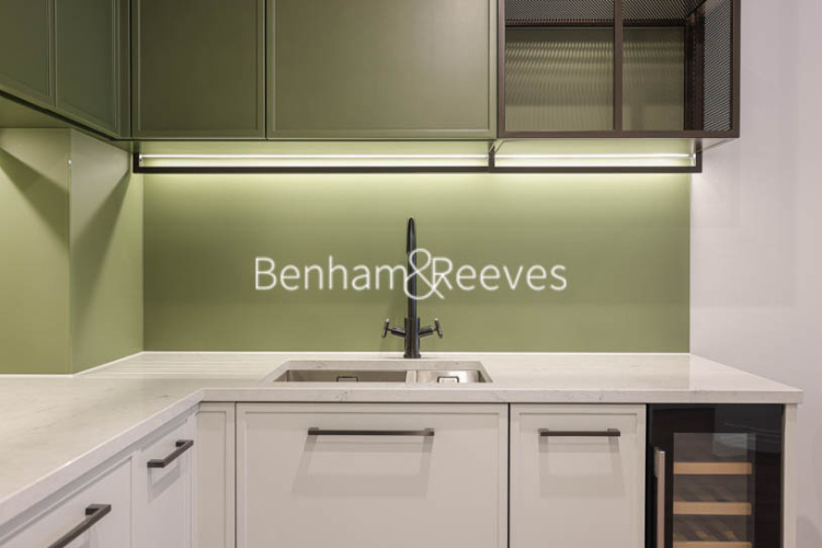 1  bedroom flat to rent in Westwood House, Chelsea Creek, SW6-image 10
