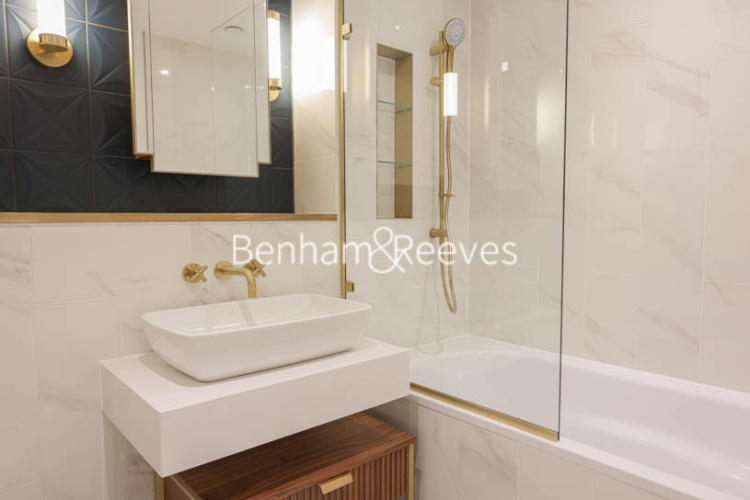 1  bedroom flat to rent in Westwood House, Chelsea Creek, SW6-image 12