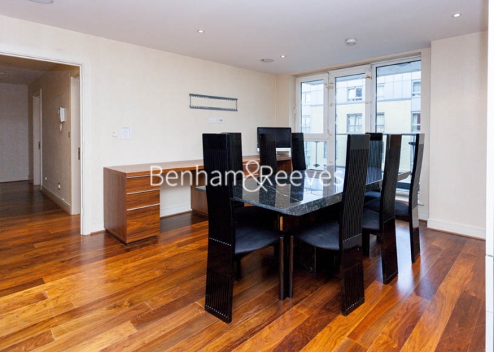 2 bedrooms flat to rent in Mahogany House, Lensbury Avenue, SW6-image 1