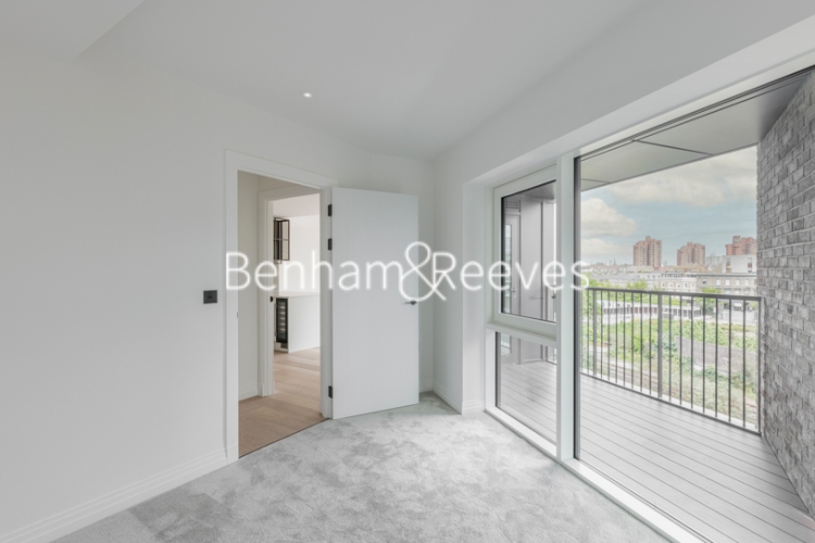 2  bedrooms flat to rent in Lockgate Road, Imperial Wharf, SW6-image 9