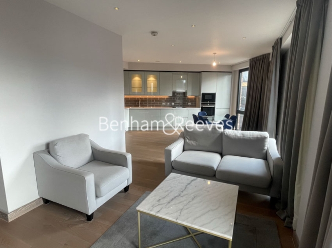 2 bedrooms flat to rent in Drapers Yard, Imperial Wharf, SW18-image 1