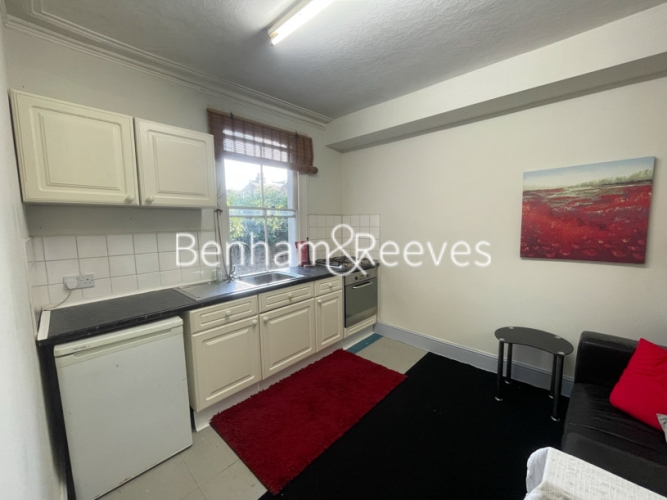 1  bedroom flat to rent in Reporton Road, Hammersmith And Fulham, SW6-image 2
