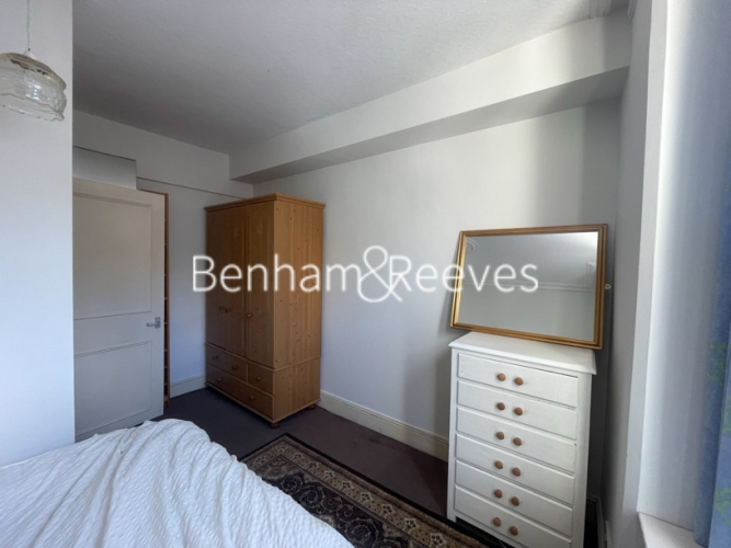 1  bedroom flat to rent in Reporton Road, Hammersmith And Fulham, SW6-image 8