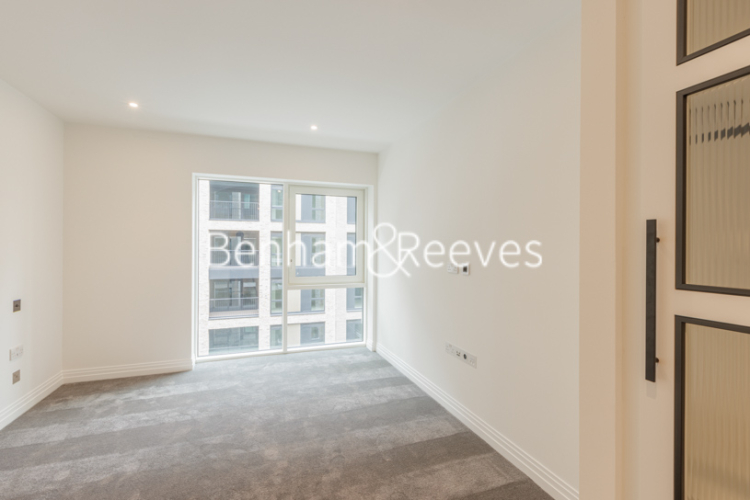 2 bedrooms flat to rent in Lockgate Road, Imperial Wharf, SW6-image 3