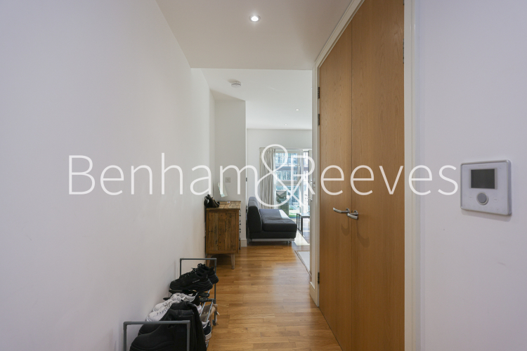 1  bedroom flat to rent in Flotilla House, Juniper Drive, SW18-image 13