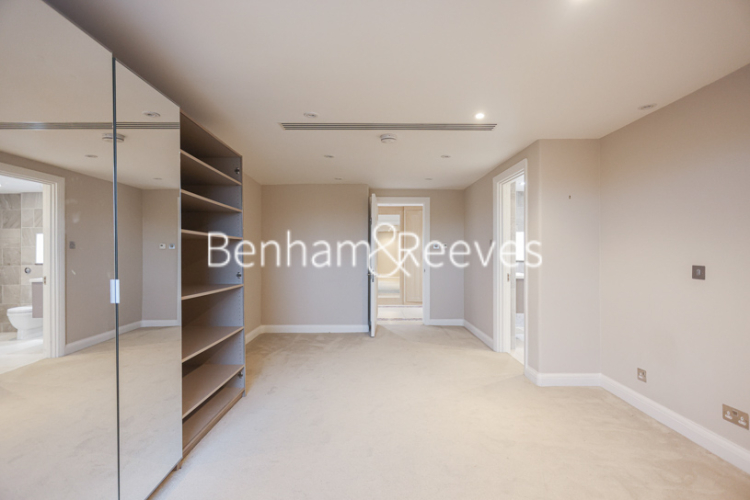 3  bedrooms flat to rent in Chelsea Village, Fulham Road, SW6-image 3