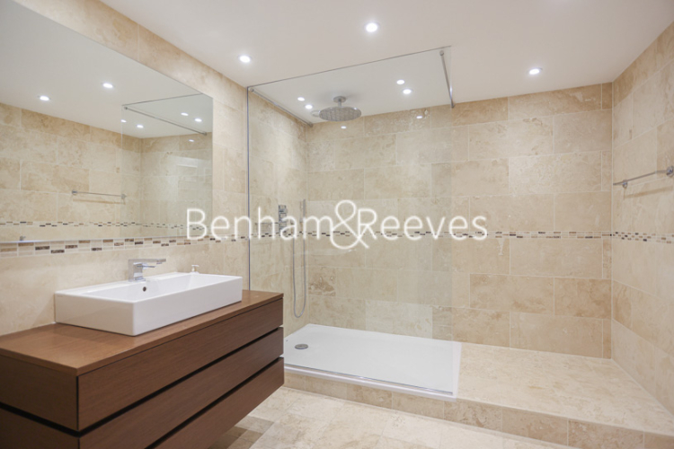 3  bedrooms flat to rent in Chelsea Village, Fulham Road, SW6-image 4