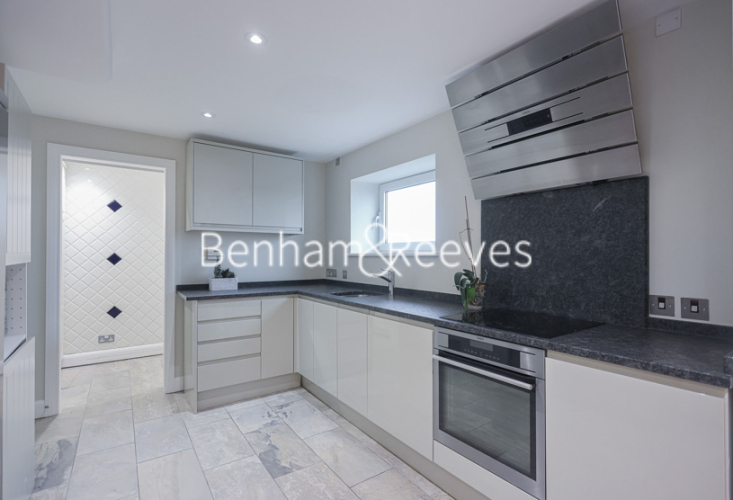 3  bedrooms flat to rent in Chelsea Village, Fulham Road, SW6-image 8