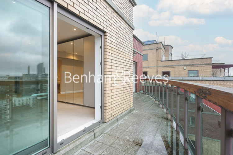 3  bedrooms flat to rent in Chelsea Village, Fulham Road, SW6-image 11