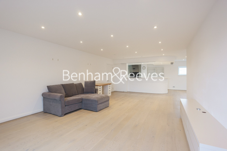 3 bedrooms flat to rent in Chelsea Village, Fulham Road, SW6-image 13