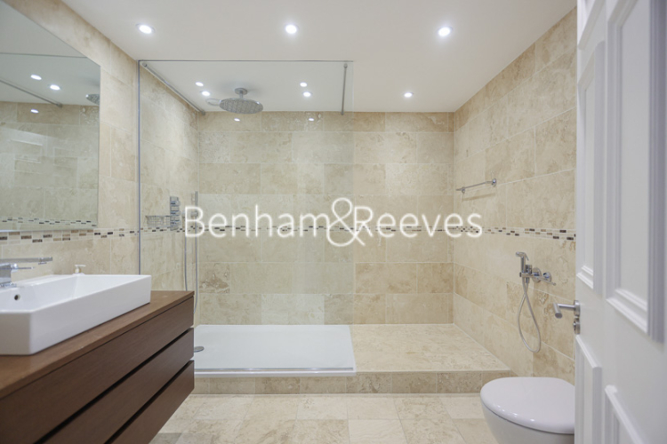 3 bedrooms flat to rent in Chelsea Village, Fulham Road, SW6-image 16