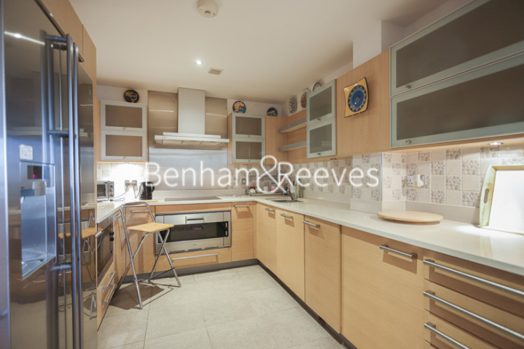 2 bedrooms flat to rent in The Boulevard, Imperial Wharf, SW6-image 2