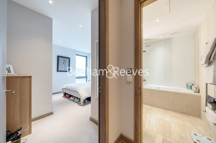 1 bedroom flat to rent in Gowing House, Drapers Yard, SW18-image 11