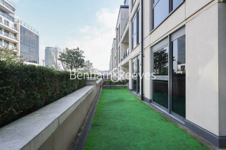 4 bedrooms flat to rent in Lensbury Avenue, Imperial Wharf, SW6-image 8