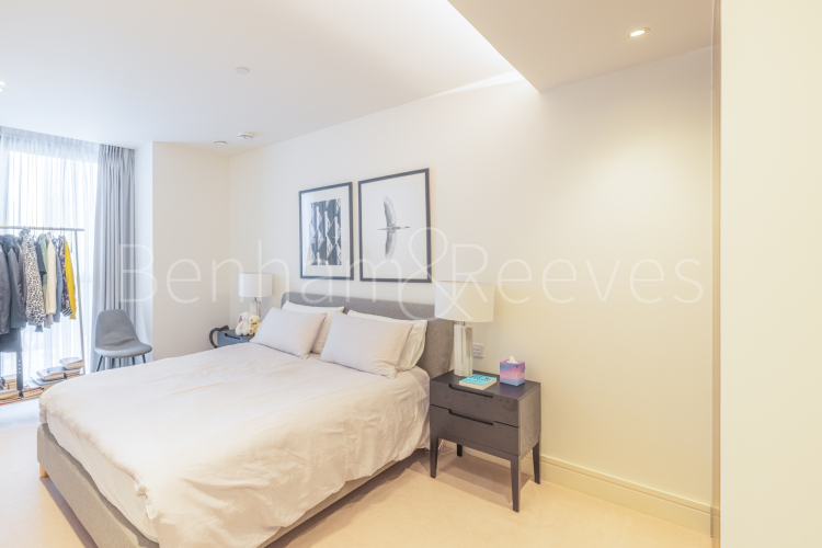 1  bedroom flat to rent in Lighterman Towers, Harbour Avenue, SW10-image 4