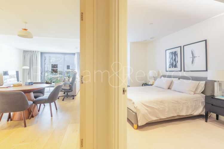 1  bedroom flat to rent in Lighterman Towers, Harbour Avenue, SW10-image 18