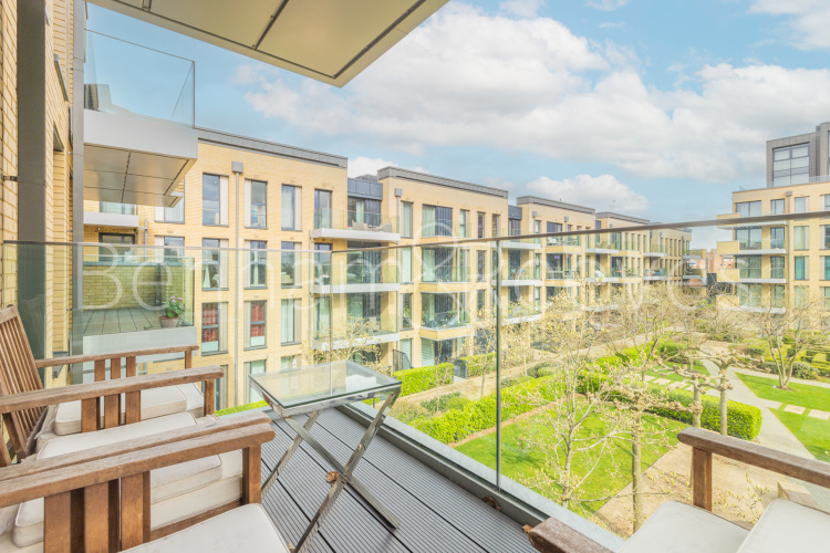 4  bedrooms flat to rent in Central Avenue, Fulham, SW6-image 5