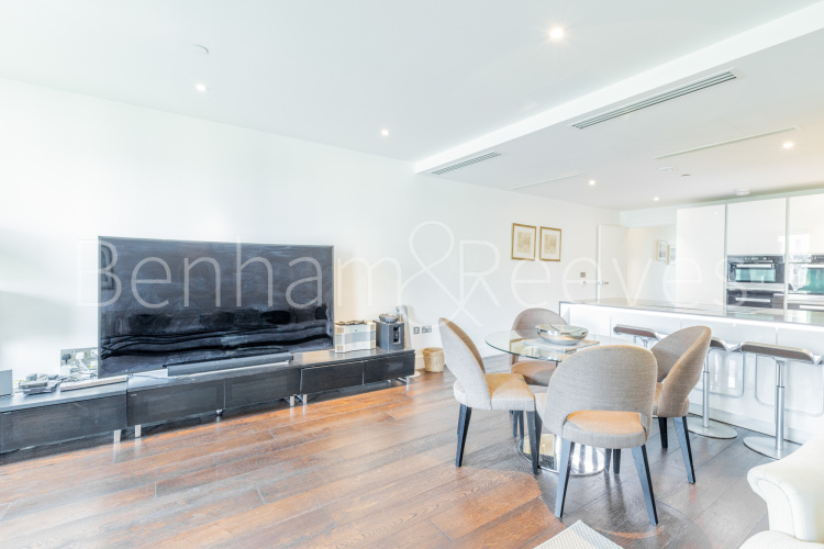 4 bedrooms flat to rent in Central Avenue, Fulham, SW6-image 9