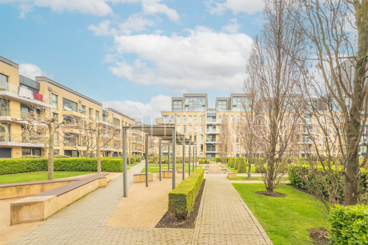 4  bedrooms flat to rent in Central Avenue, Fulham, SW6-image 24