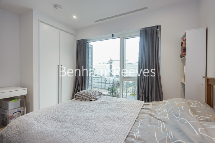 2  bedrooms flat to rent in Fairwater House, 1 Lockgate Road, SW6-image 14