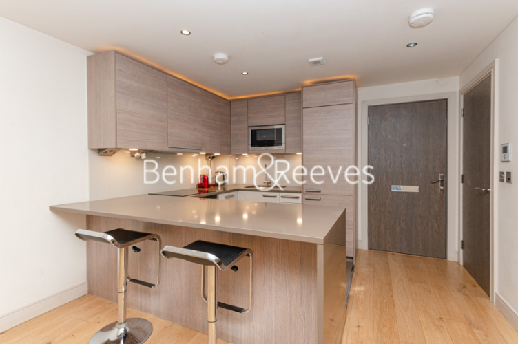 1  bedroom flat to rent in Octavia House, Townmead Road, SW6-image 2