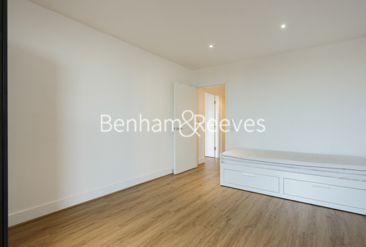 2  bedrooms flat to rent in Ingrebourne Apartments, Central Avenue, SW6-image 14