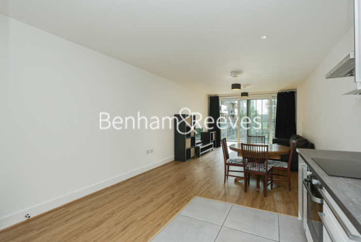 2  bedrooms flat to rent in Ingrebourne Apartments, Central Avenue, SW6-image 17