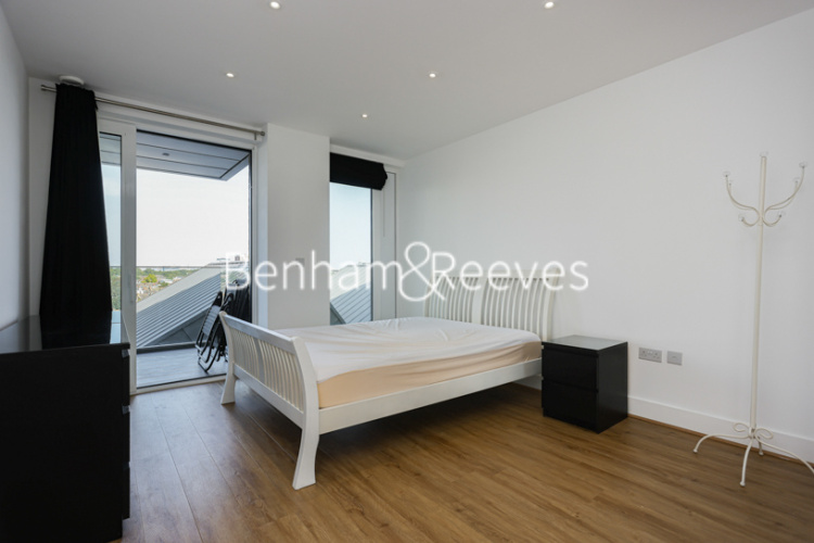 2  bedrooms flat to rent in Ingrebourne Apartments, Central Avenue, SW6-image 18