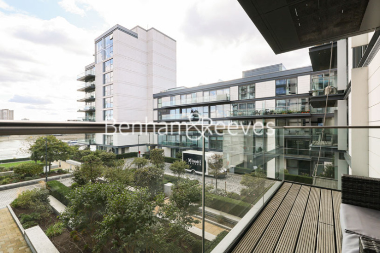 3  bedrooms flat to rent in Chartwell House, Waterfall drive, SW10-image 5