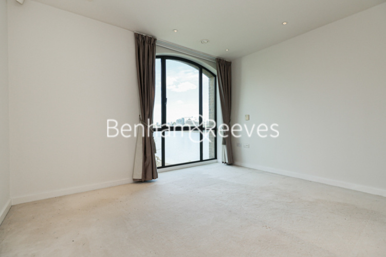 2  bedrooms flat to rent in Chelsea Wharf, Lots Road, SW10-image 19