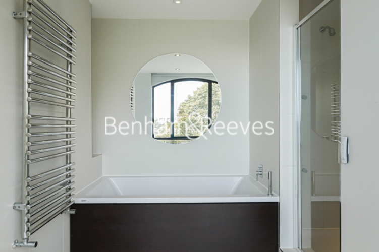 2  bedrooms flat to rent in Chelsea Wharf, Lots Road, SW10-image 25