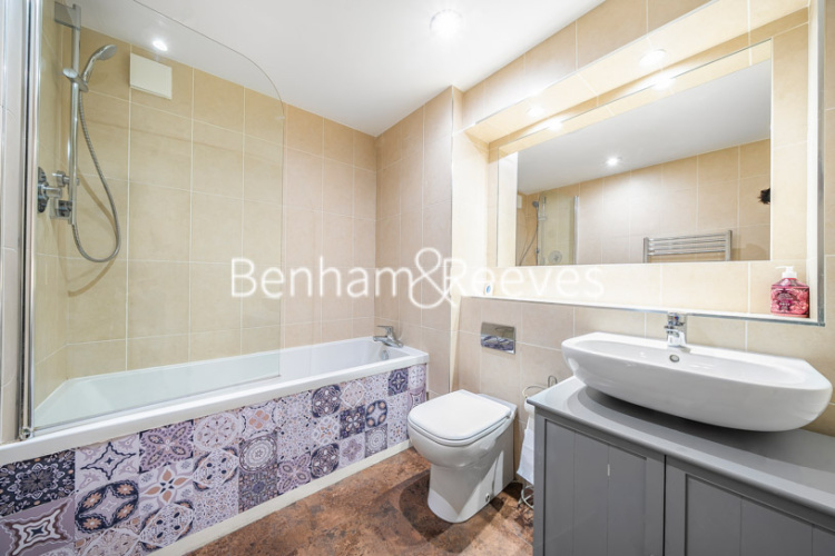 3  bedrooms flat to rent in Battersea Bridge Road, Imperial Wharf, SW11-image 4