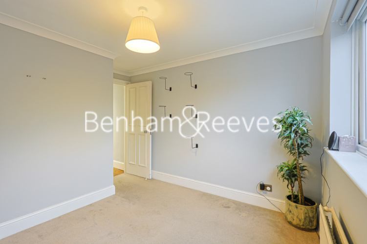 4  bedrooms flat to rent in Rylston Road, Fulham, SW6-image 16