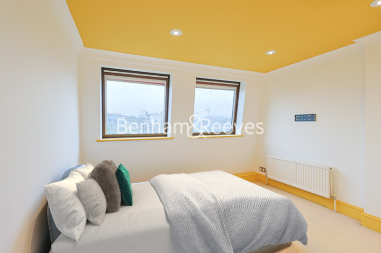 4  bedrooms flat to rent in Rylston Road, Fulham, SW6-image 20