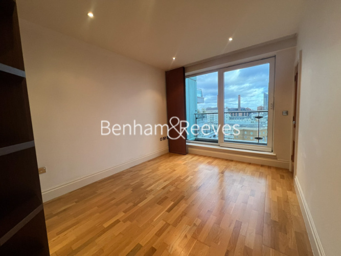 2  bedrooms flat to rent in Harbour Reach, The Boulevard,Imperial Wharf, SW6-image 5