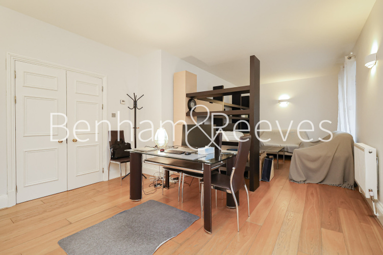 2  bedrooms flat to rent in Carlyle Court, Chelsea Harbour, SW10-image 9