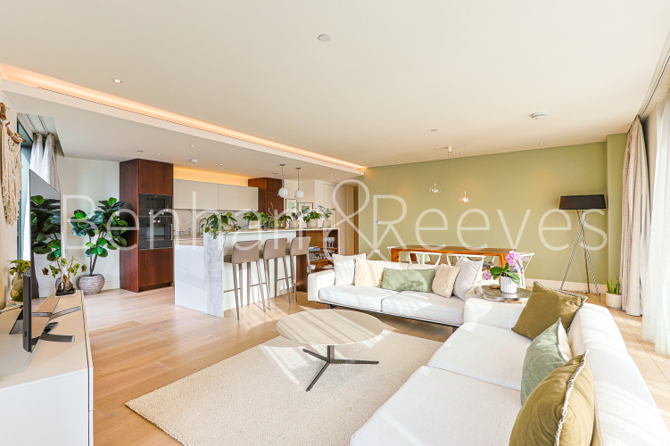 3  bedrooms flat to rent in Lighterman Tower, Chelsea Island, Chelsea, SW10-image 3