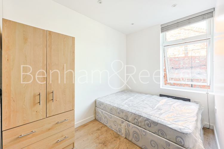 Studio flat to rent in Wandsworth High Street, Imperial Wharf, SW18-image 10
