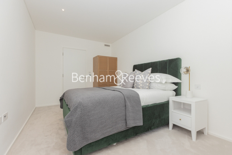 2  bedrooms flat to rent in Coda Residences, York Place, SW11-image 9